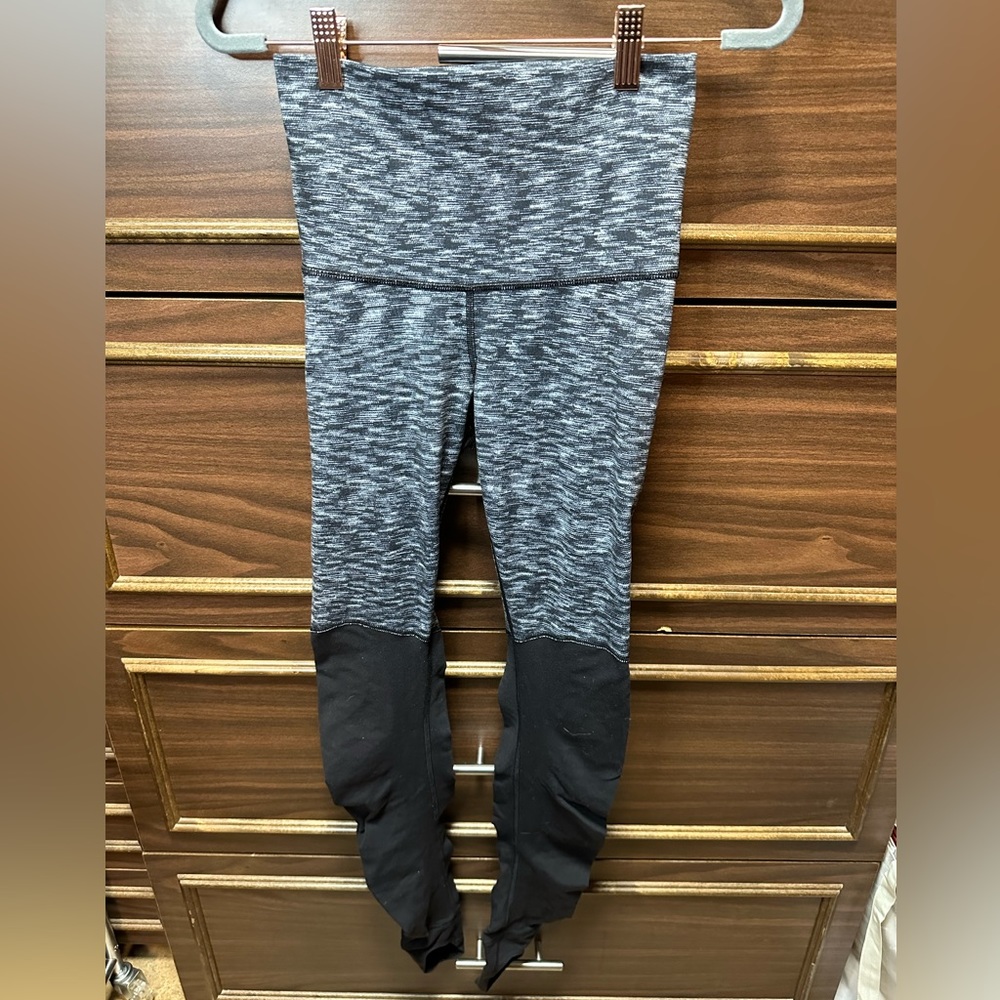 Lululemon Wunder Under Pant *Stirrup Size 4